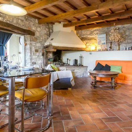 Casa Mazzocchi Vista Su Poppiヴィラ エクステリア 写真