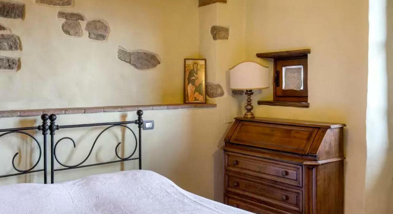 Casa Mazzocchi Vista Su Poppiヴィラ エクステリア 写真