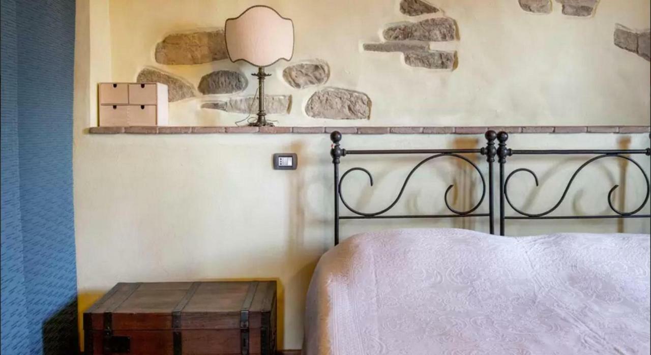 Casa Mazzocchi Vista Su Poppiヴィラ エクステリア 写真