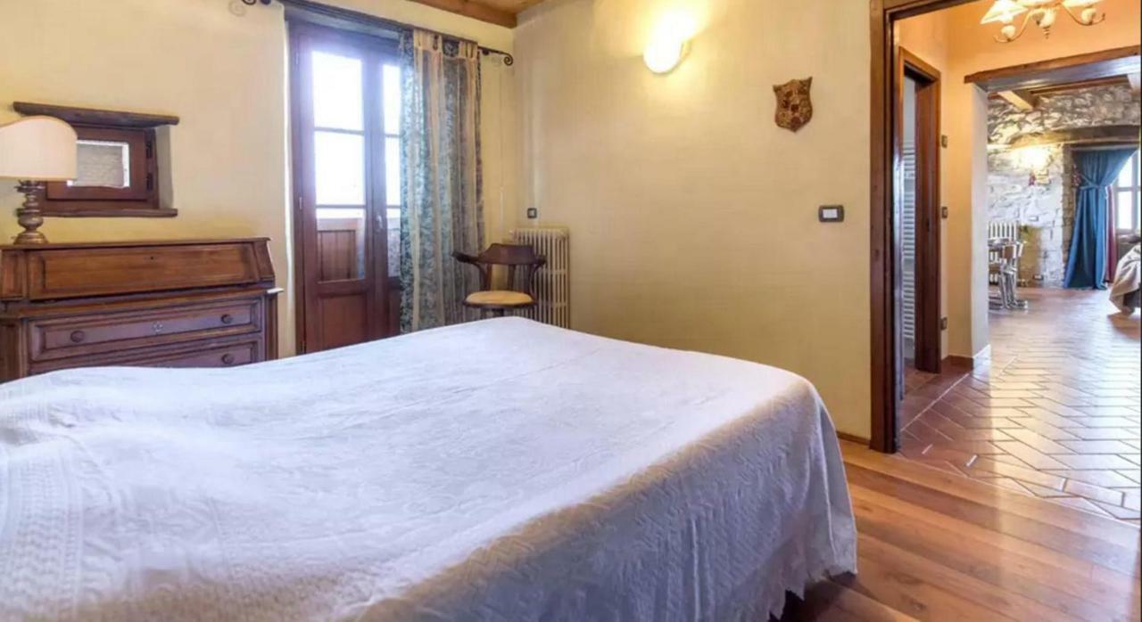 Casa Mazzocchi Vista Su Poppiヴィラ エクステリア 写真